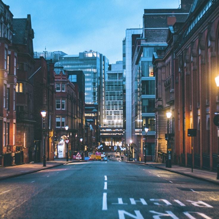 Family routine and school logistics in Milan